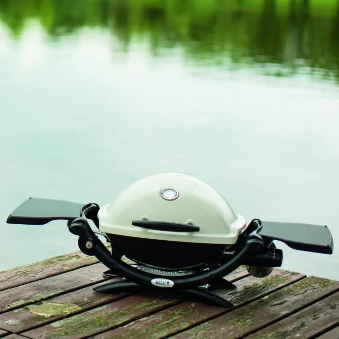Weber Q1200 BBQ Bundle